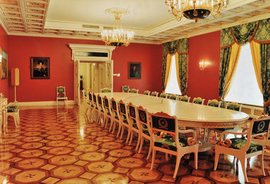 Красный зал Большого Кремлевского дворца. Москва